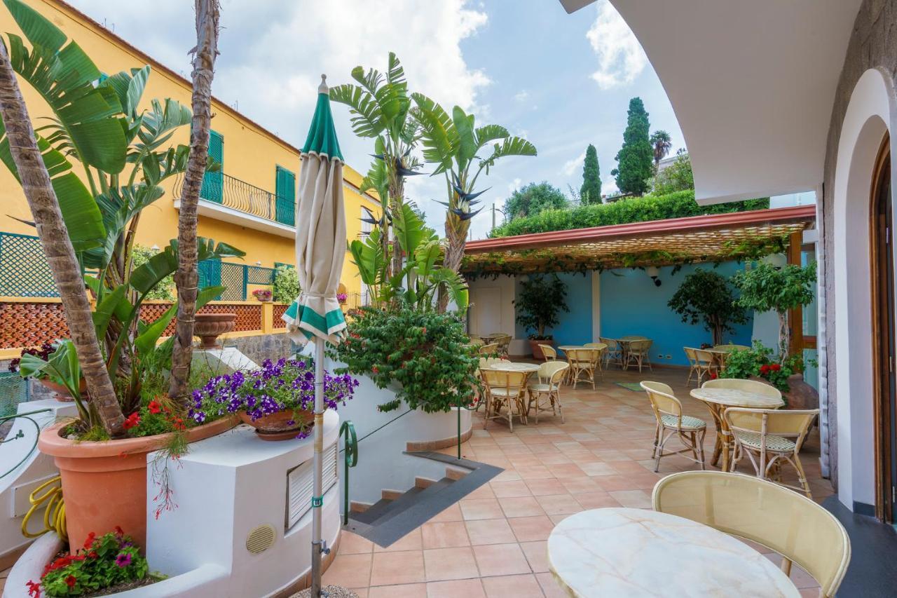 Hotel Villa Sirena - Thermae & Spa Ísquia Exterior foto